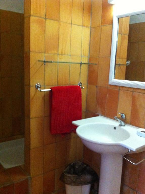 Le Richelieu Bed & Breakfast Uzès Екстериор снимка