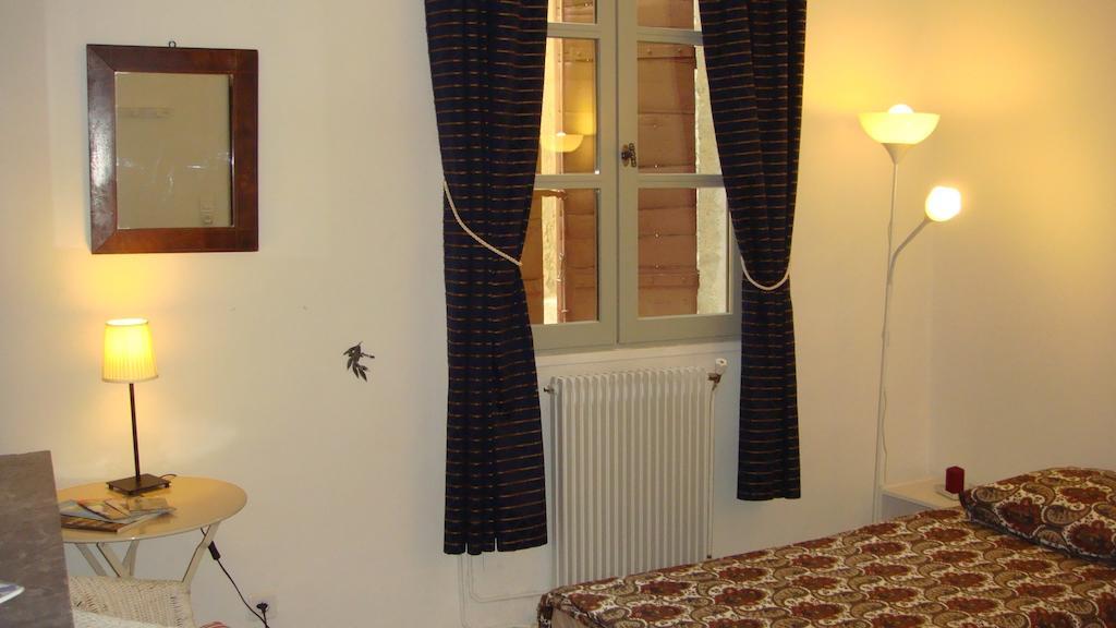 Le Richelieu Bed & Breakfast Uzès Екстериор снимка