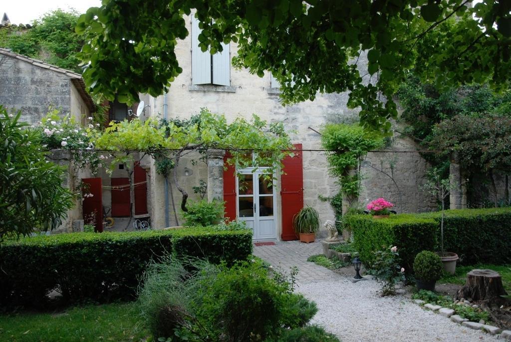 Le Richelieu Bed & Breakfast Uzès Екстериор снимка