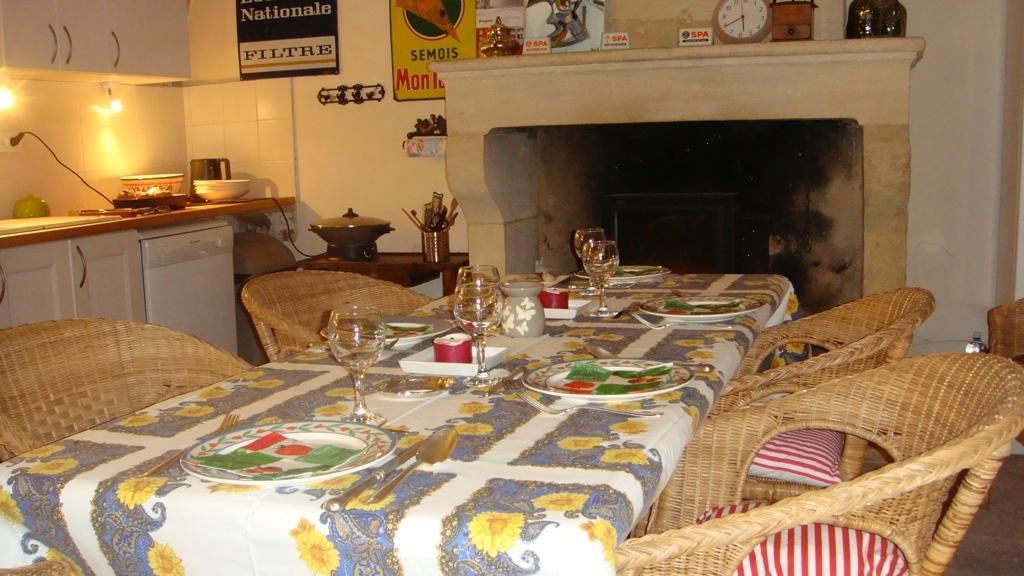 Le Richelieu Bed & Breakfast Uzès Екстериор снимка