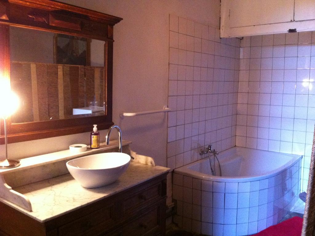 Le Richelieu Bed & Breakfast Uzès Екстериор снимка